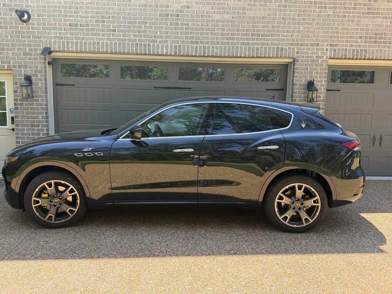 Maserati Levante side exterior detail
